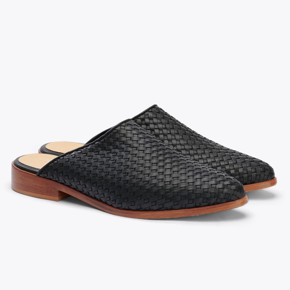 Nisolo Ama Woven Mules in Woven Black Size 8.5